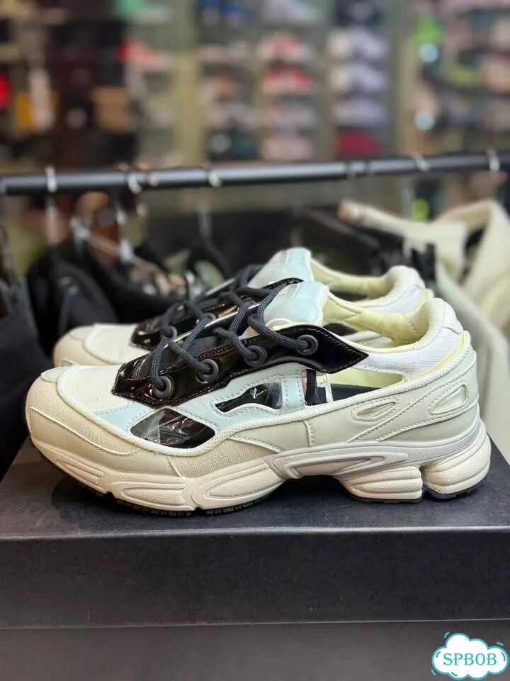 Кроссовки Adidas x Raf Simons Replicant Ozweego фото 5