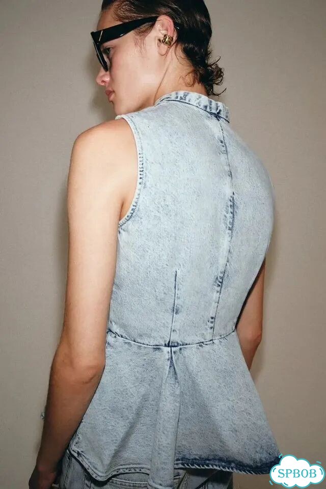 Джинсовый жилет в гусарсом стиле zara фото 2