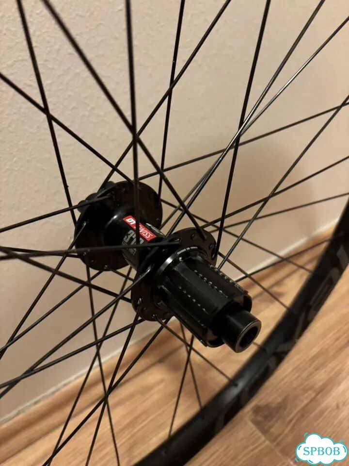 Заднее колесо Roval DH 27,5 boost фото 2