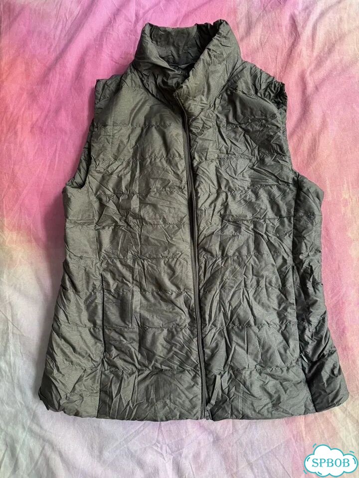 Жилетка uniqlo ultra light down, размер xs фото 1