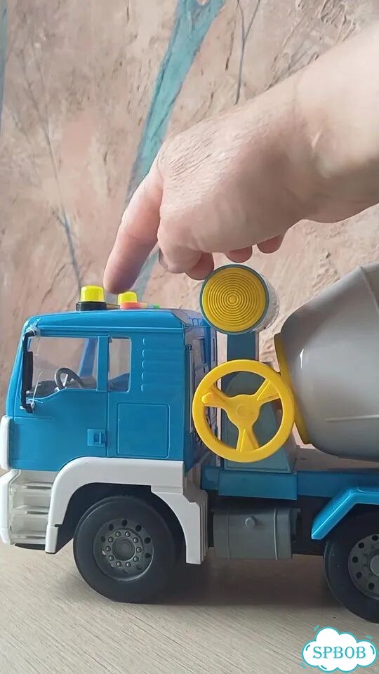Ирушечная бетономешалка Mobicaro фото 1