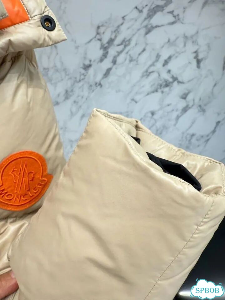 Пуховик Moncler глянцевый фото 8