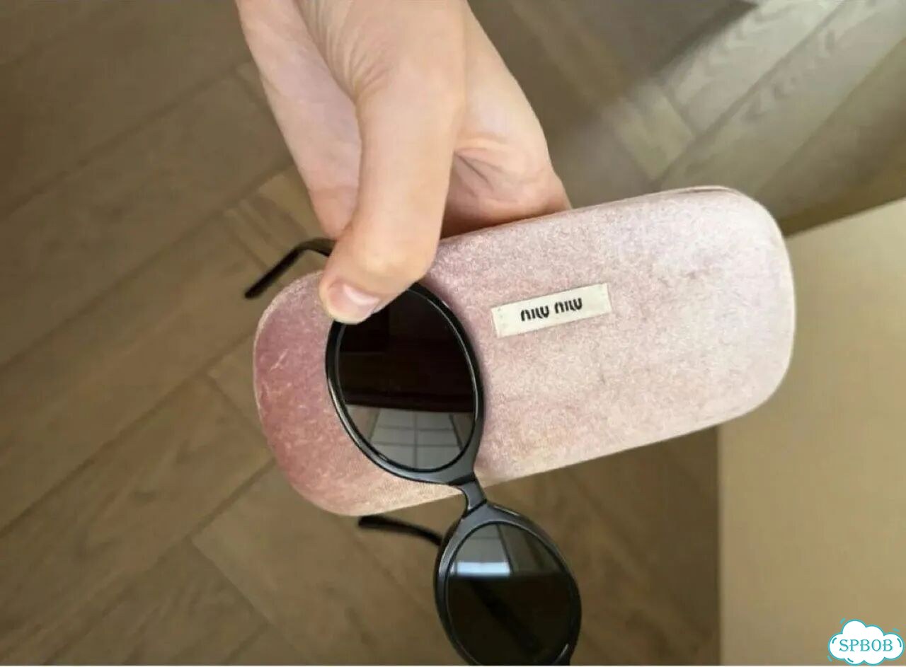 Солнцезащитные очки miumiu фото 4