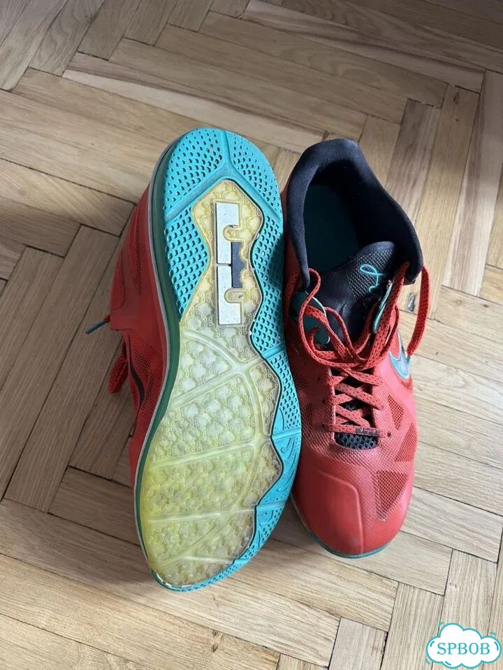 Nike LeBron 9 Low Liverpool 15us фото 2