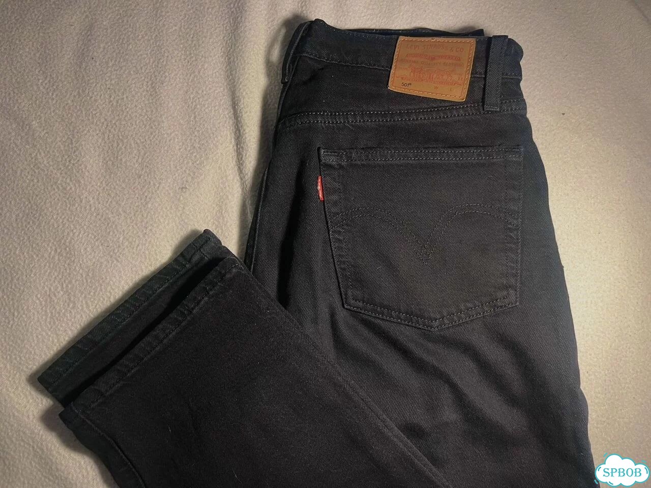 Джинсы женские levis 501 черные фото 1
