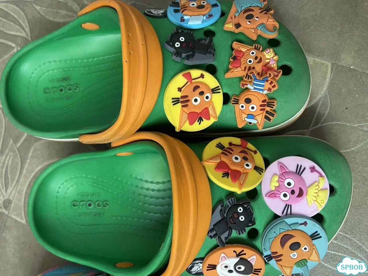 Джиббитсы для crocs три кота фото 3