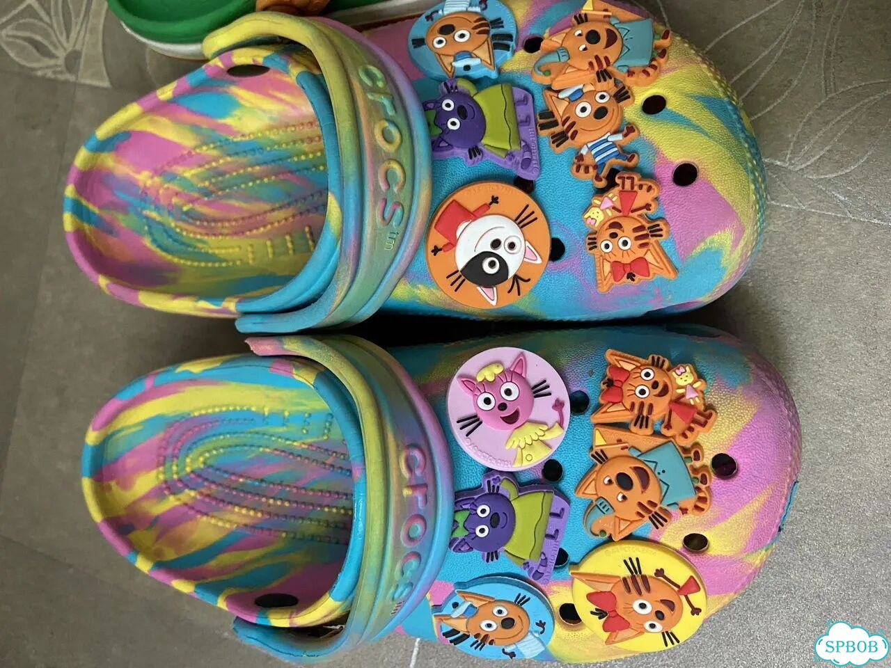 Джиббитсы для crocs три кота фото 4