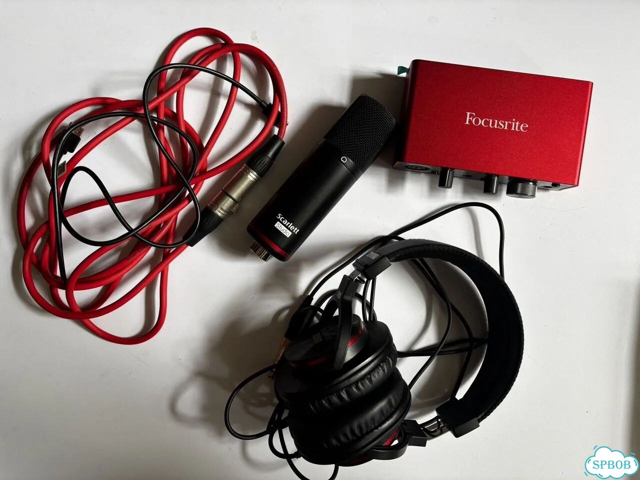 Комплект студийный для звукозаписи Focusrite solo фото 1